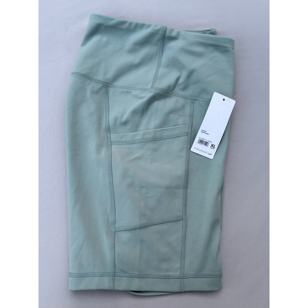 Yogalicious Women’s 7” Lux Shorts Green NWT  Size XLarge - Picture 3 of 5